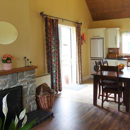 Leitrim Quay - Riverside Cottage 3 County Leitrim Εξωτερικό φωτογραφία