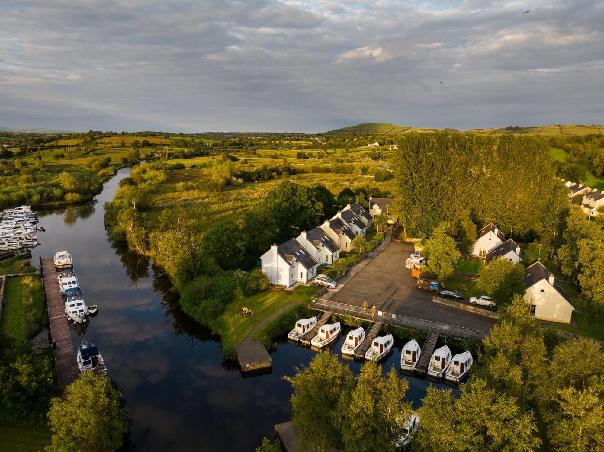 Leitrim Quay - Riverside Cottage 3 County Leitrim Εξωτερικό φωτογραφία